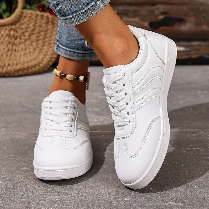 Damen Sportliche Sneakers mit modischen Designelementen Drune