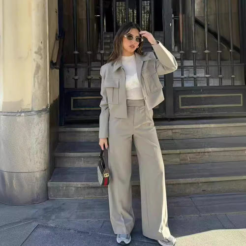Damen nan kurz geschnittene Cropped-Hemdjacke mit Hemdkragen und aufgesetzten Pattentaschen Drune