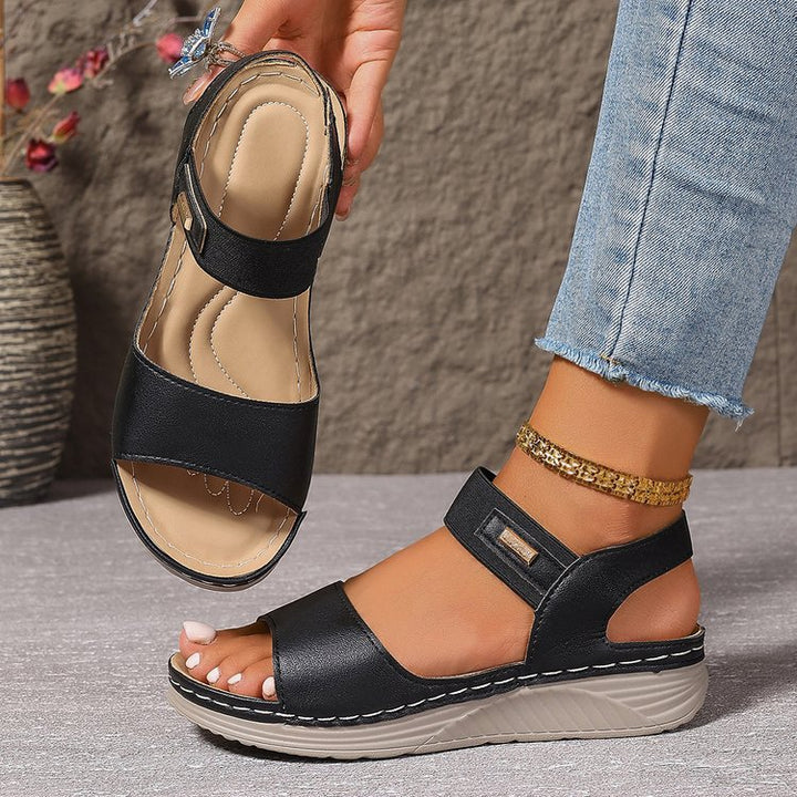 Damen Komfort-Sandalen mit elastischem Fersenriemen, gepolstertem Fußbett und leichter Keilsohle Drune