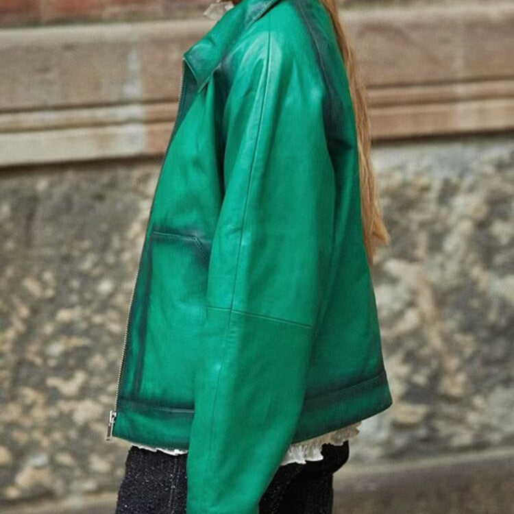 Damen Boxy-Kunstlederjacke mit großem Hemdkragen und durchgehendem Reißverschluss Drune