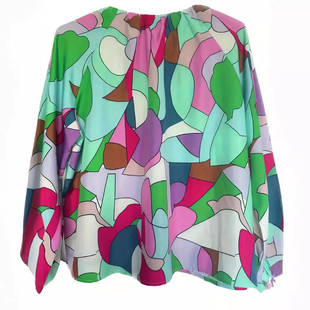 Damen Bluse mit V-Ausschnitt und modischem Grafikdesign Drune
