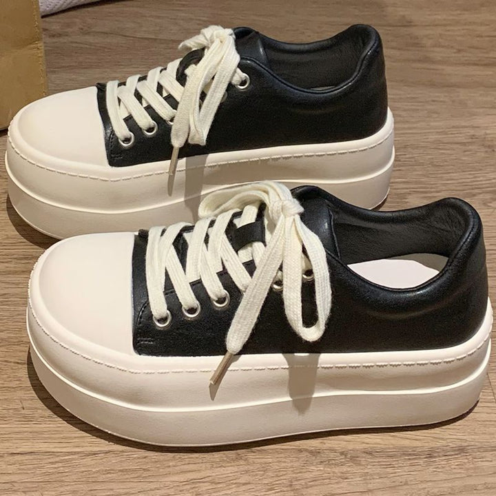 Damen Retro Plateausneaker mit zweifarbiger Lederoptik und extrahoher Gummiplattform Drune