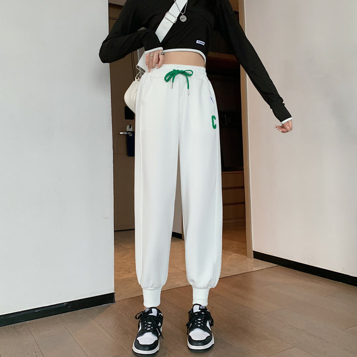 Damen Sportliches Loungewear-Set mit cropped Oberteil und lässigen Sweatpants Drune