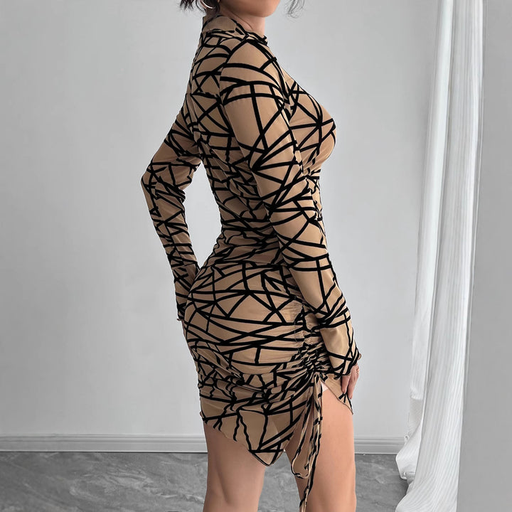 Damen nan figurbetontes transparentes Langarm Minikleid mit Rollkragen und seitlicher Raffung Drune