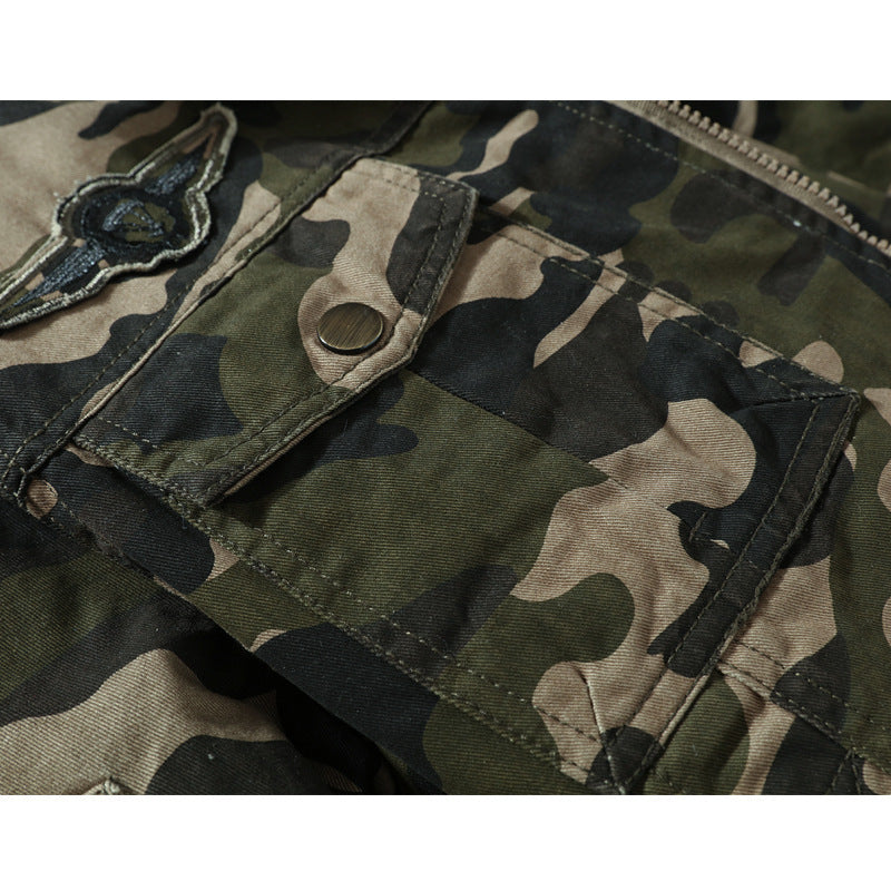Herren Fieldjacke im Tarnmuster mit Teddyfleece‑Innenfutter, Mehrfachtaschen und Schulterklappen Drune