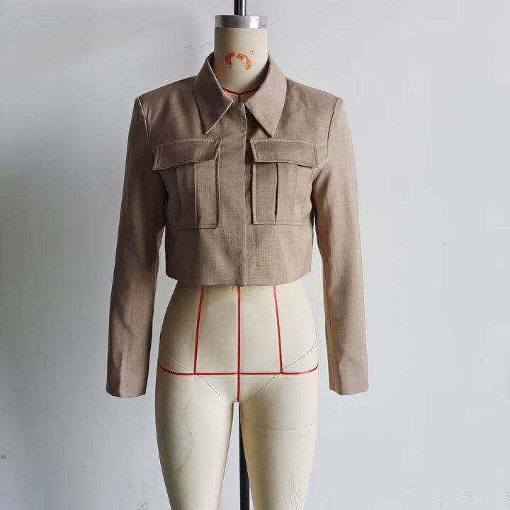 Damen nan kurz geschnittene Cropped-Hemdjacke mit Hemdkragen und aufgesetzten Pattentaschen Drune