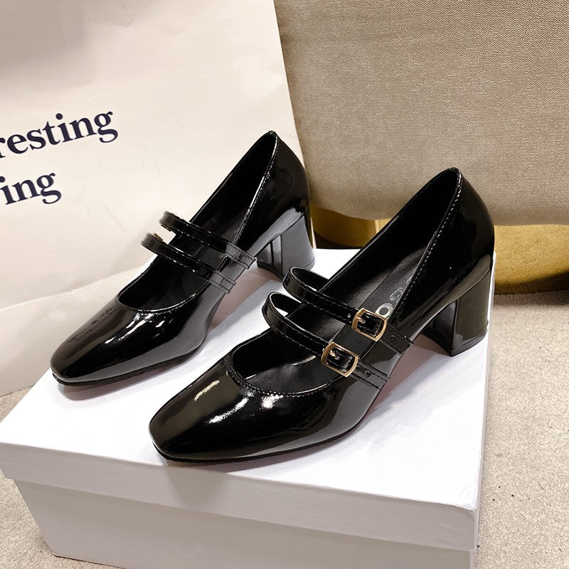 Damen Lack-Mary-Jane-Pumps mit doppelt verstellbaren Riemen und mittelhohem Blockabsatz Drune
