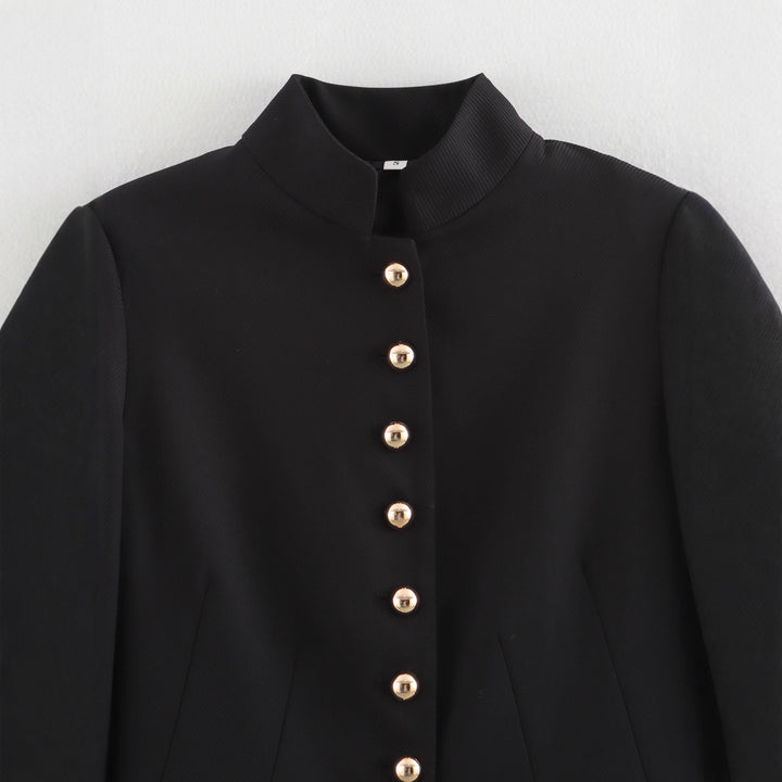 Damen elegante Steppjacke mit hochgeschlossenem Kragen und goldenen Knöpfen Drune