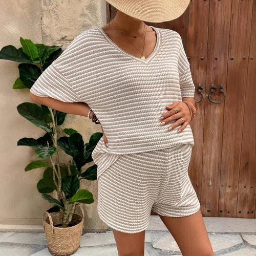Damen lässiges Kurzarm-Set mit streifendem Design Drune