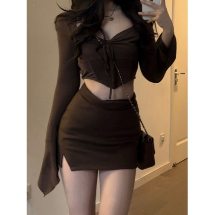 Damen lässiges Crop-Top mit Knoten und figurschmeichelndem Minirock