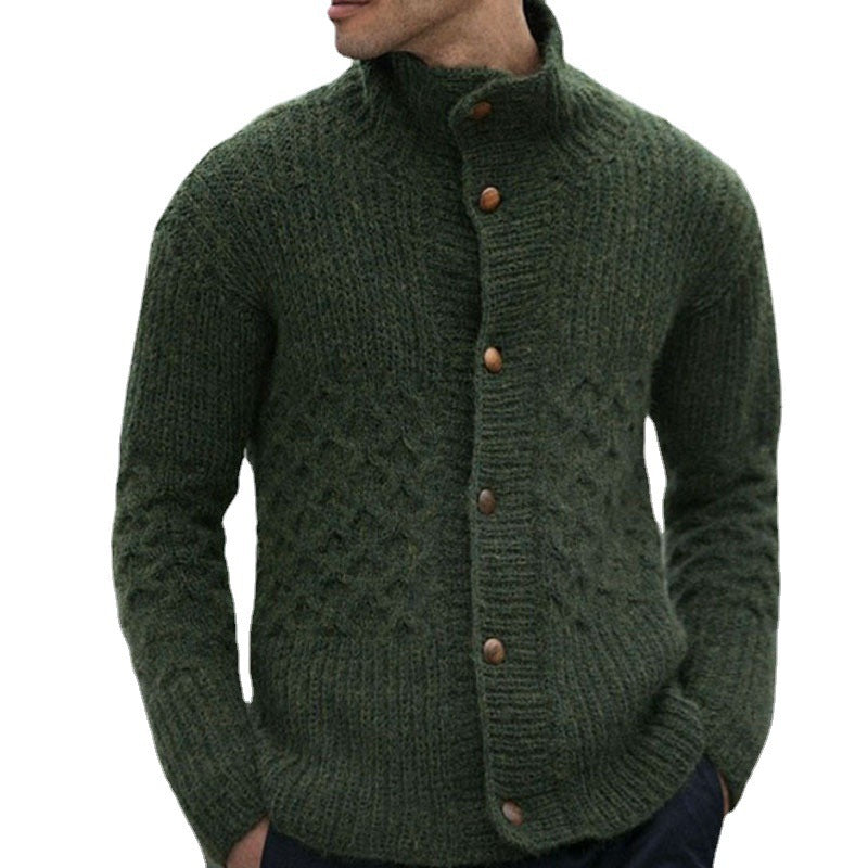 Herren Strickjacke mit dekorativem Zopfmuster und praktischem Stehkragen Drune