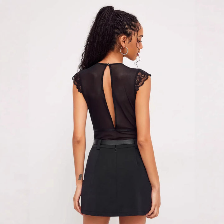 Damen Elegantes Spitzenbody mit tiefem V-Ausschnitt und zarten Rüschendetails Drune