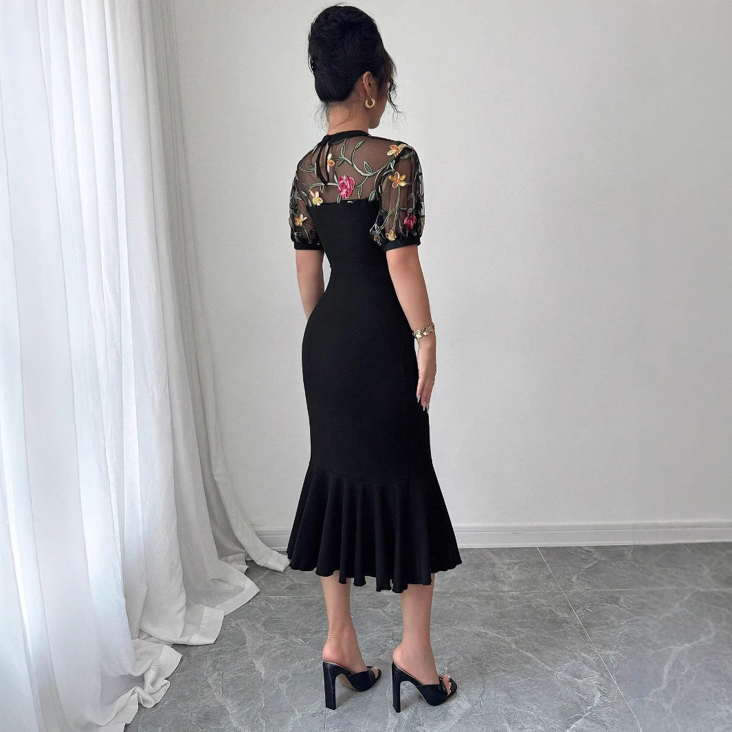 Damen nan figurbetontes Midikleid mit besticktem Mesh-Oberteil, Puffärmeln und asymmetrischem Volantsaum Drune