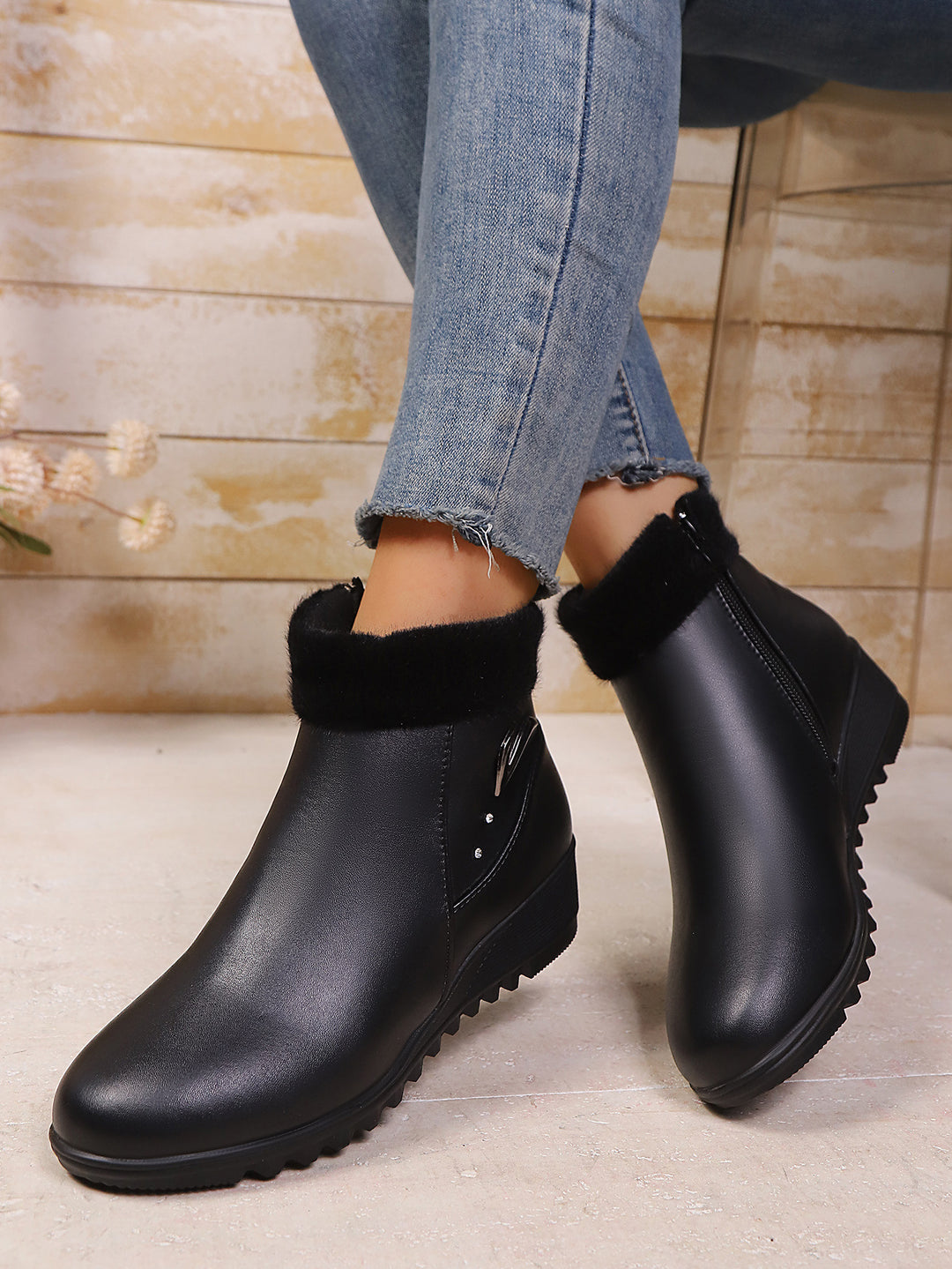 Damen Wedge-Stiefeletten mit weichem Innenfutter und modischem Reißverschluss Drune