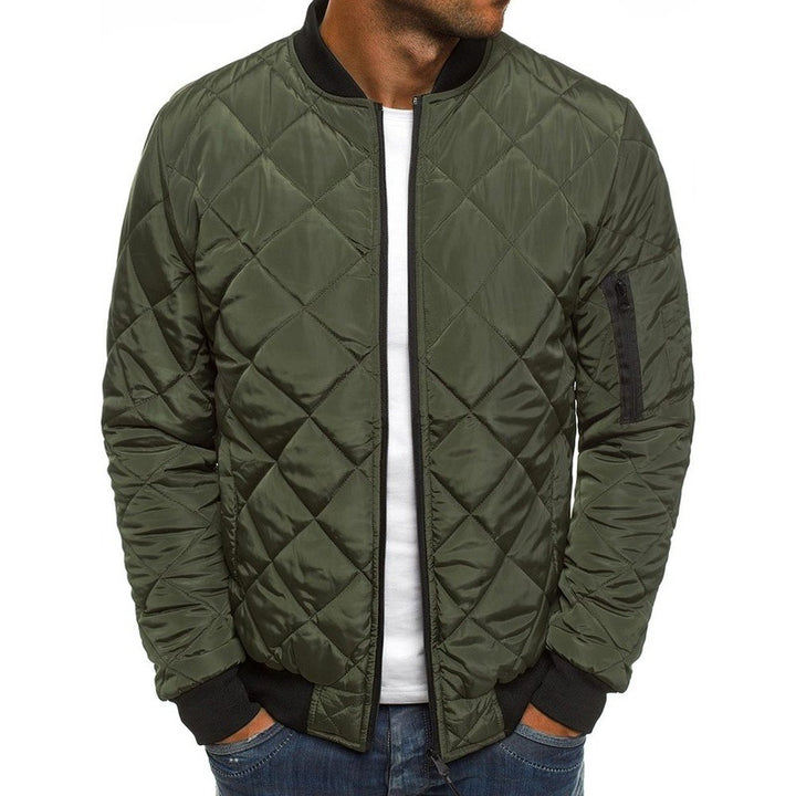 Herren nan leichte gesteppte Blousonjacke mit Diamantstepp, elastischen Rippbündchen und Ärmel-Reißverschlusstasche Drune