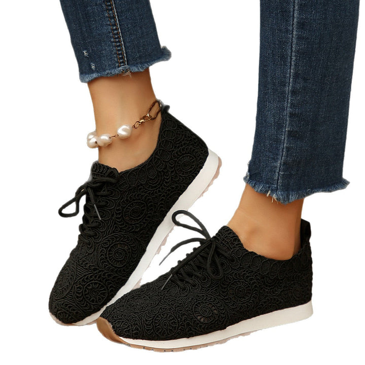 Damen Sneakers mit filigranem Häkeldesign und bequemem Fußbett Drune