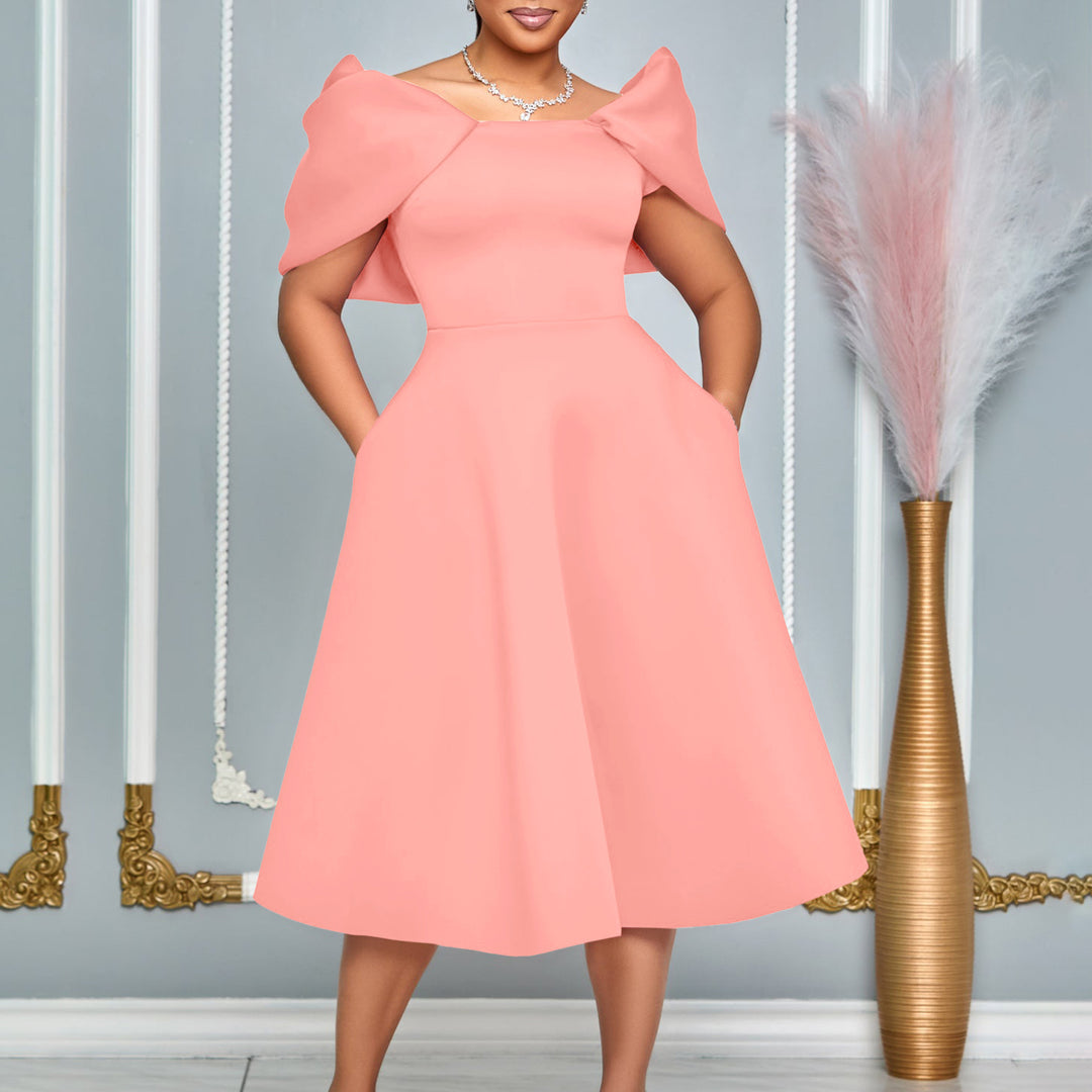Damen Festliches Kleid mit dramatischem Cape Drune