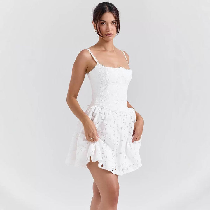 Damen luftiges Spitzenkleid mit schwingendem Rock Drune