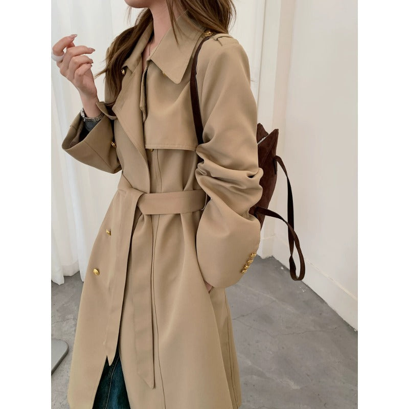 Damen Taillierter Trenchcoat mit Bindegürtel und goldenen Knopfdetails Drune
