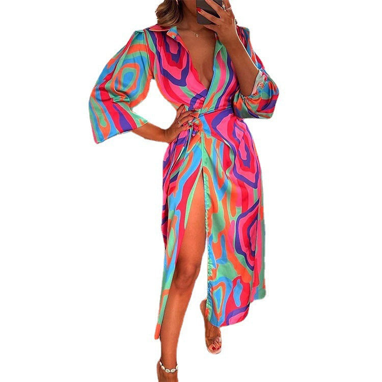 Damen Maxikleid mit eleganten Floraldesign und schmeichelndem Schlitz Drune