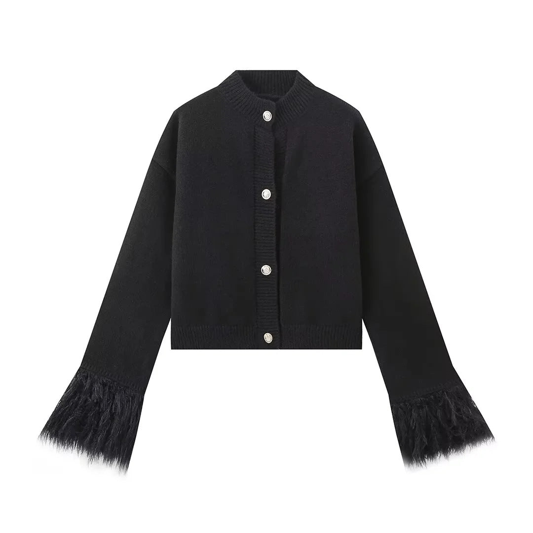 Damen 300+ Cropped Strickjacke mit Fransenärmeln und Perlenknopfleiste Drune
