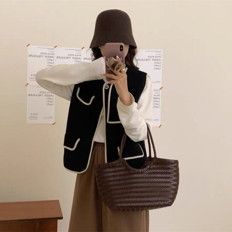Damen Stilvolle Weste mit kontrastierenden Taschen und Knopfdetails Drune