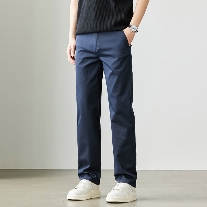 Herren Konische Chinohose mit seitlichen Taillenverstellern & schlanker Bundfalte Drune