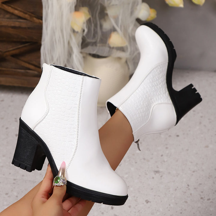 Damen Kurzschaft-Ankleboots mit Kroko-Prägung, seitlichem Reißverschluss und klobiger Lug-Sohle Drune