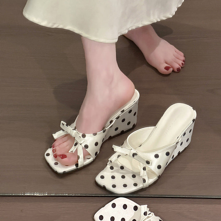 Damen Wedge-Sandalen mit verspieltem Punkten-Design und elegantem Schleifen-Detail Drune