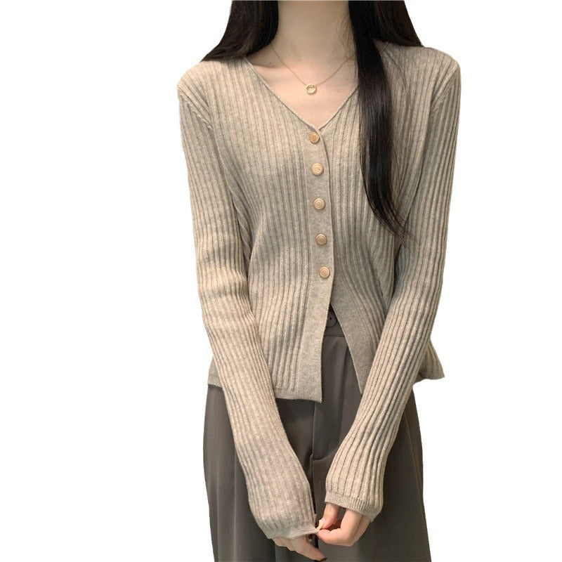 Damen Strickjacke mit dekorativen Knöpfen und tiefem V-Ausschnitt Drune