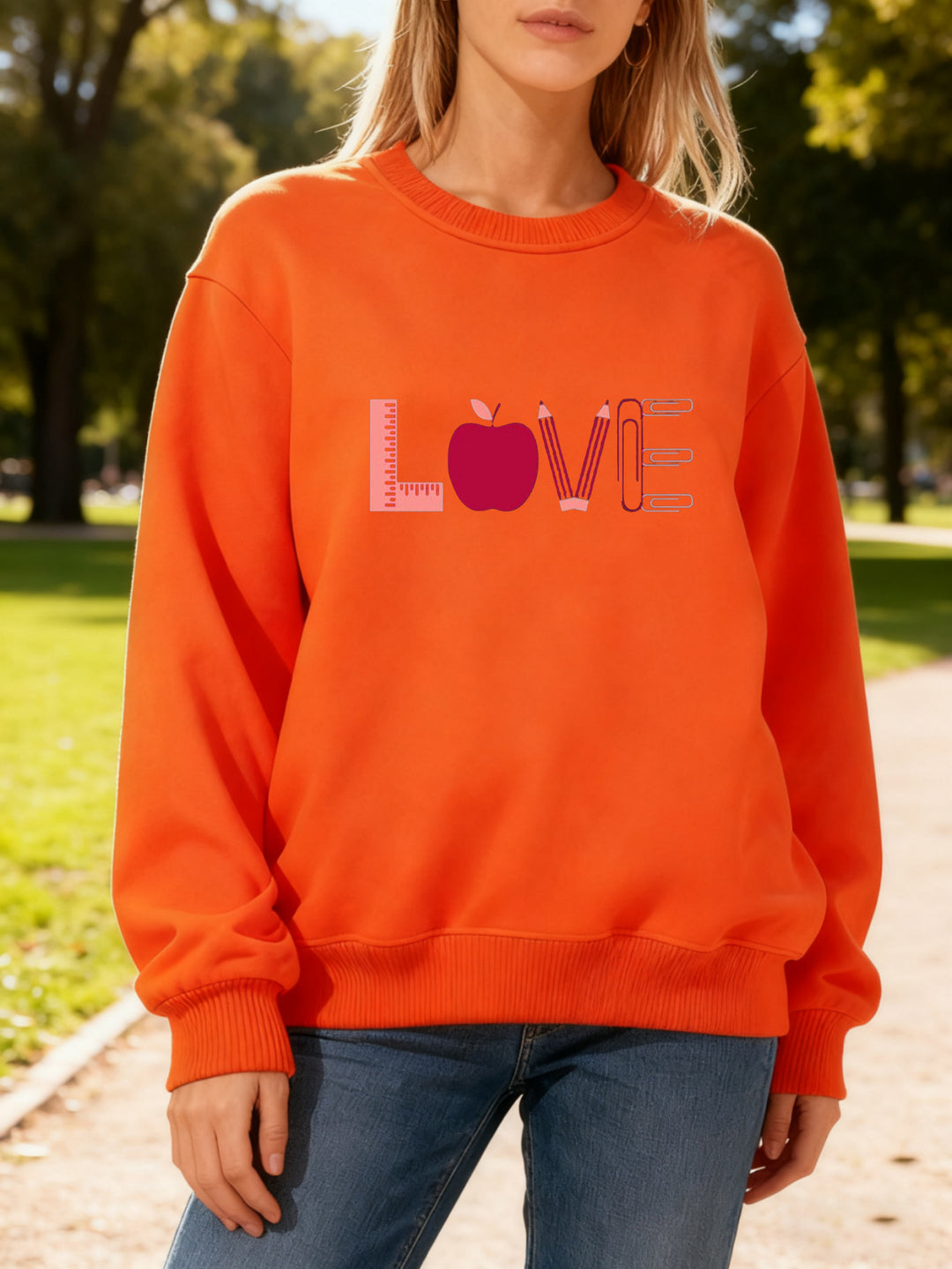 Damen Sweatshirt mit kreativem Love-Motiv Drune