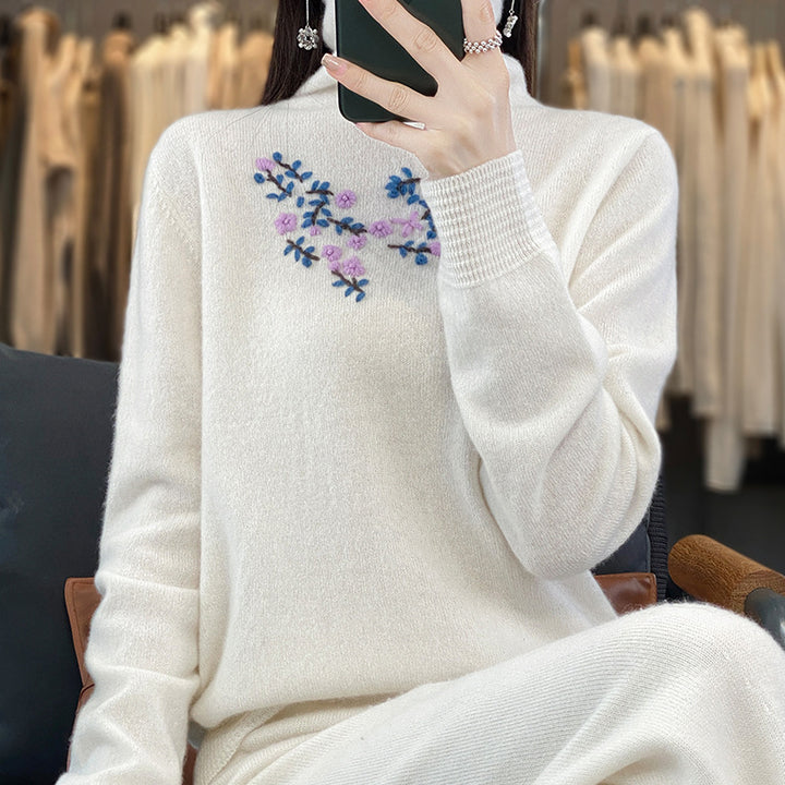 Damen Kaschmir‑Optik Rollkragenpullover mit zarter Blumenstickerei am Brustbereich Drune