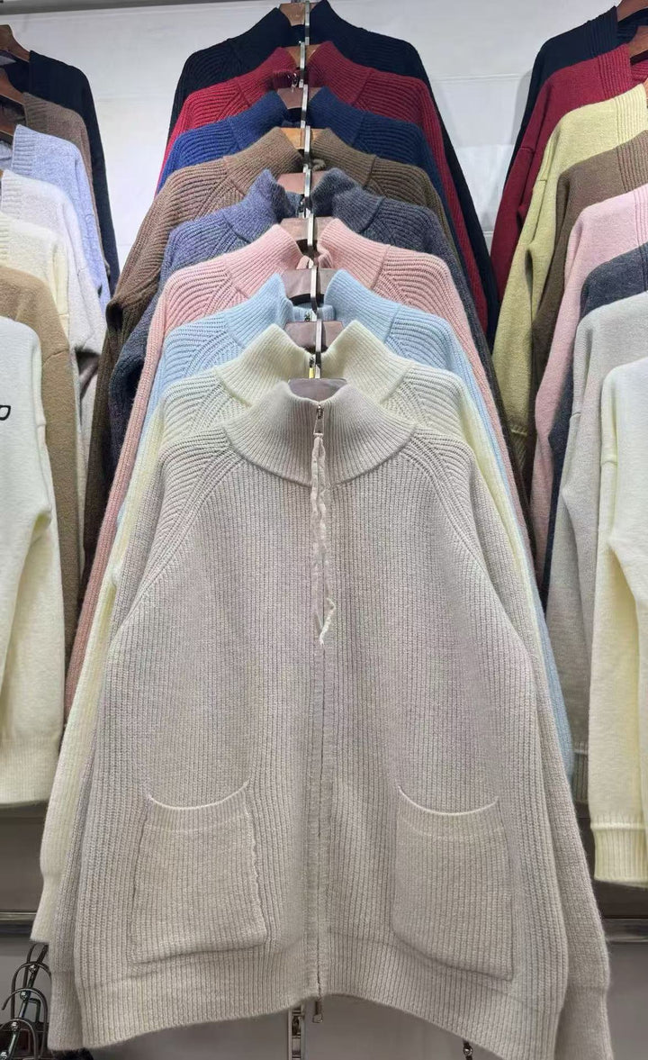 Damen Strickjacke mit hohem Kragen und praktischen Taschen Drune