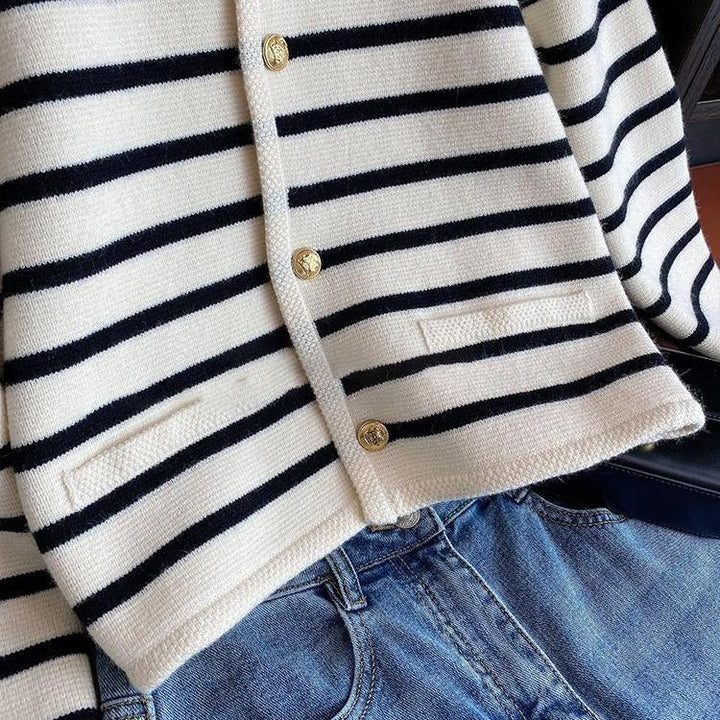 Damen modische Strickjacke mit strukturiertem Streifenmuster und eleganten Knöpfen Drune