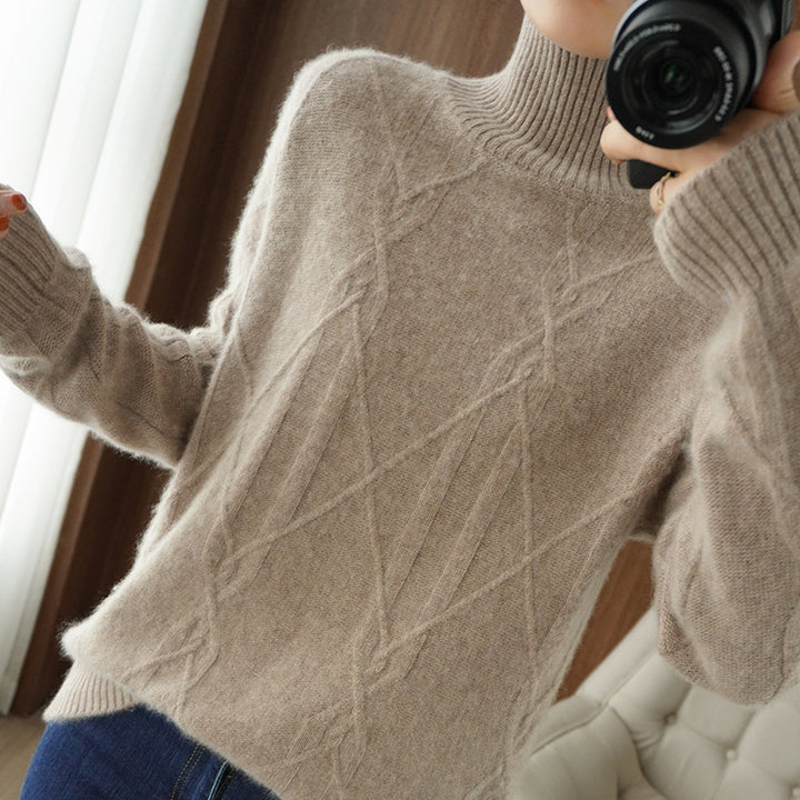 Damen Weicher Mohair‑Look Pullover mit hohem Rippkragen, Zopfmotiv und kastiger Oversize‑Passform Drune