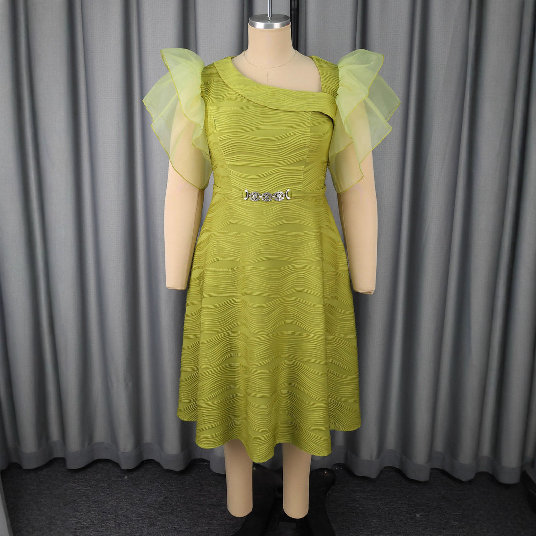Damen Elegantes Abendkleid mit schimmernden Rüschendetails Drune