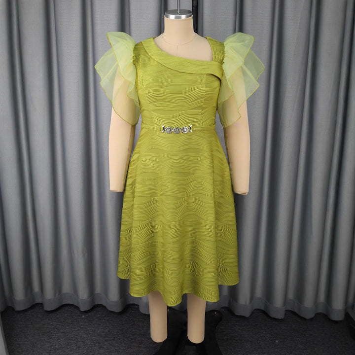 Damen Elegantes Abendkleid mit schimmernden Rüschendetails Drune