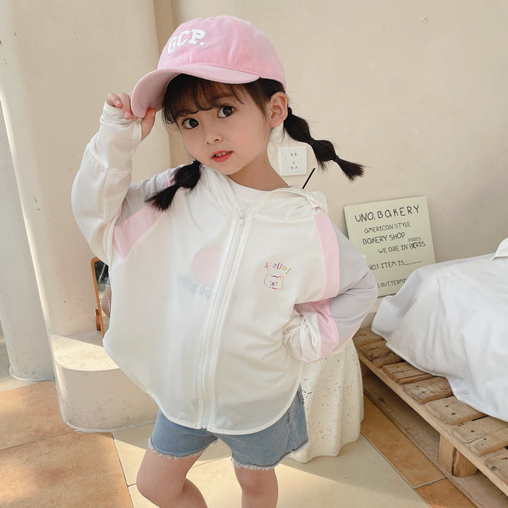 Unisex nan ultraleichte Kinder-Sonnenschutzjacke mit Kapuze, Reißverschluss, Meshfutter und Bärenstickerei  Drune