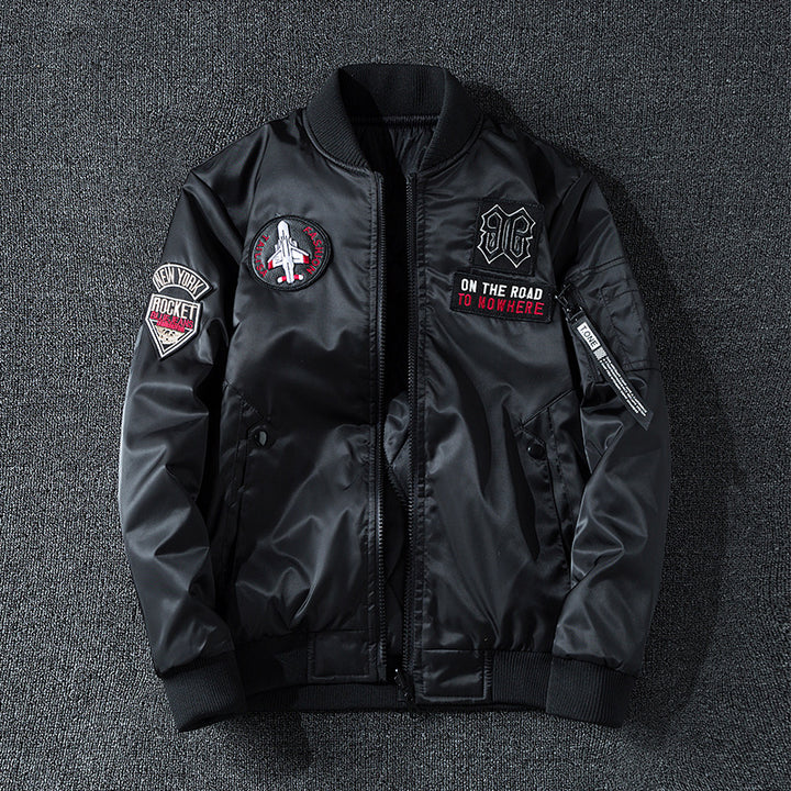 Männermode  bestickte Patch Satin-Optik Bomberjacke mit gerippten Besätzen und Utility-Ärmel-Tag Drune