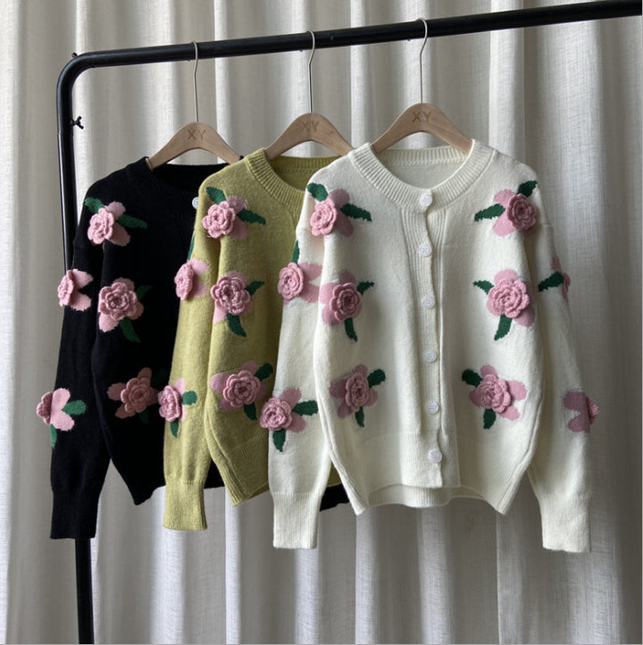 Damen Strickjacke mit kunstvollem Blumenmuster und Knopfverschluss Drune