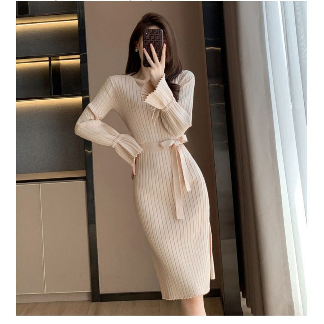 Damen Strickkleid mit eleganter Taillierung und Rippstruktur Drune