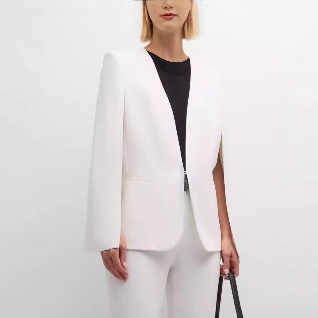 Damen Elegantes Cape‑Blazer‑Set mit offenem Ärmelschlitz und schmaler Anzughose Drune