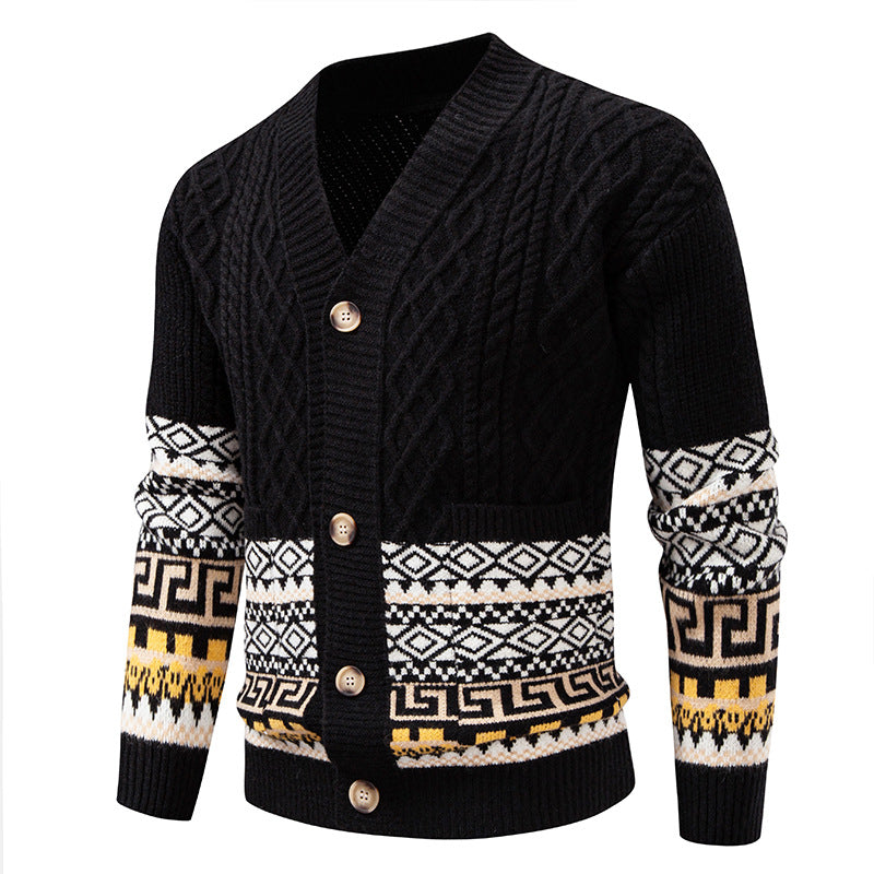 Herren Grobstrick-Cardigan mit Zopfmuster, Jacquard-Bändern und markanter Knopfleiste Drune