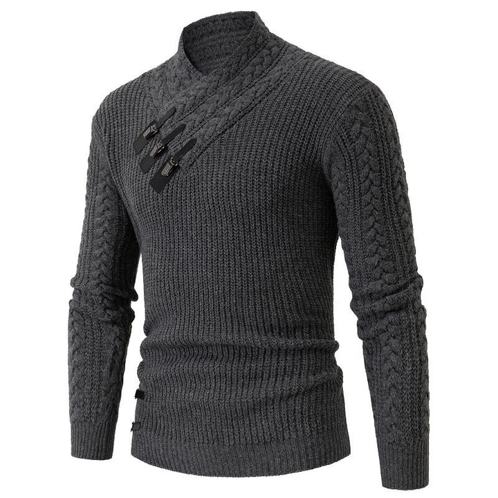 Herren nan Strickpullover mit Schalkragen, Zopfmuster und markanten Schnallenverschlüssen Drune