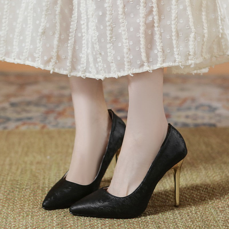 Damen elegante Pumps mit glänzendem Goldabsatz Drune