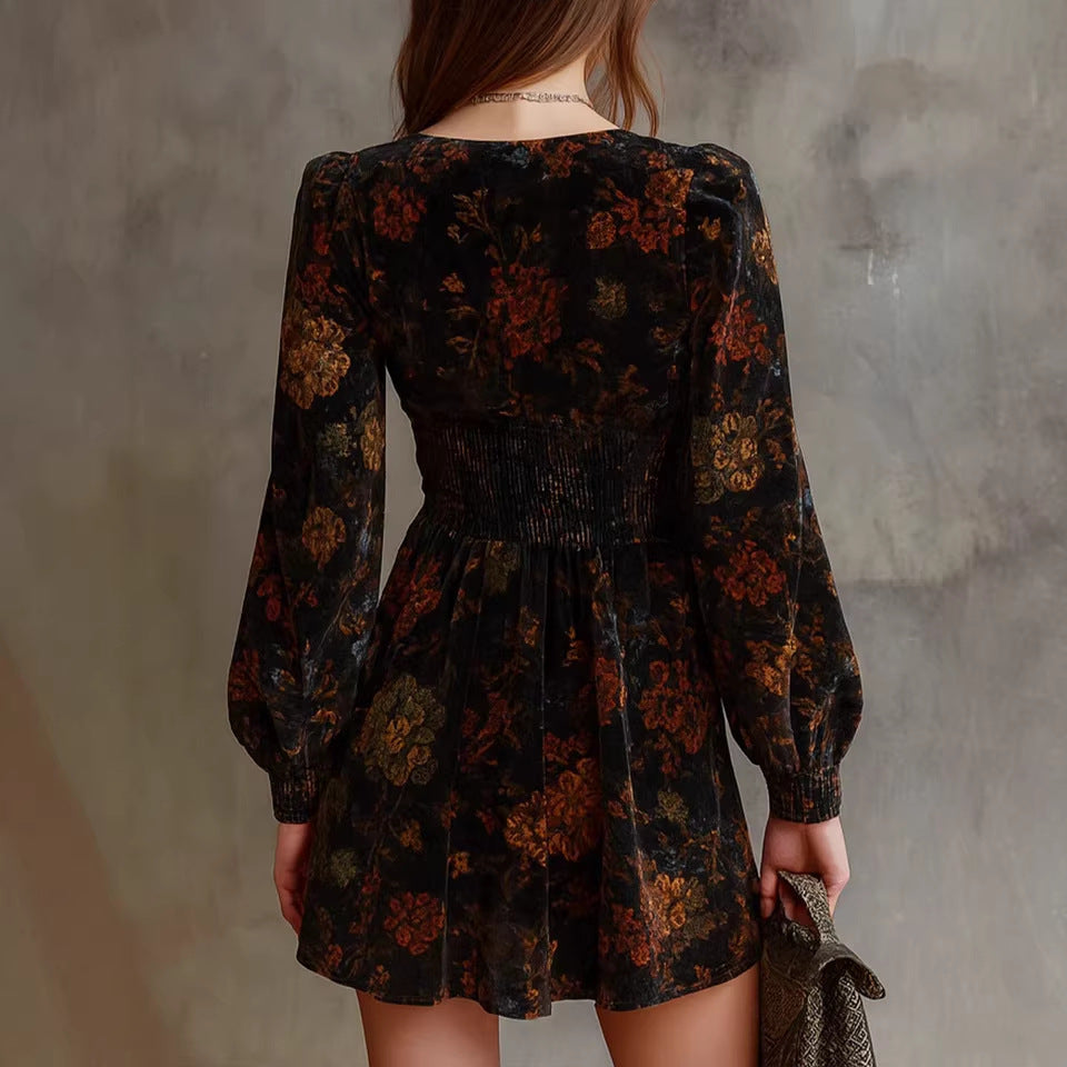 Damen Mini-Kleid mit tiefem V-Ausschnitt und Blumenmuster Drune