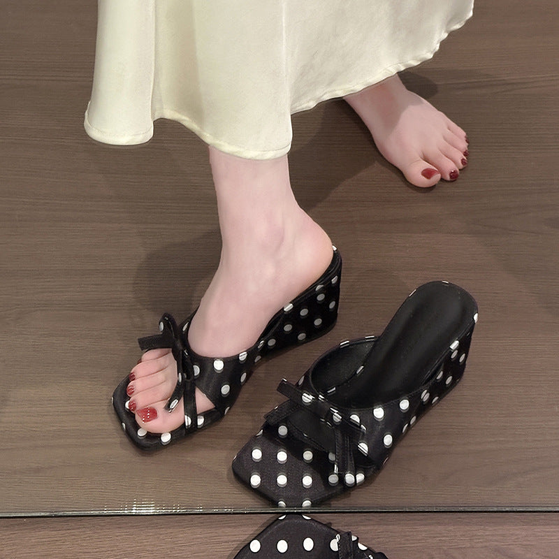 Damen Wedge-Sandalen mit verspieltem Punkten-Design und elegantem Schleifen-Detail Drune