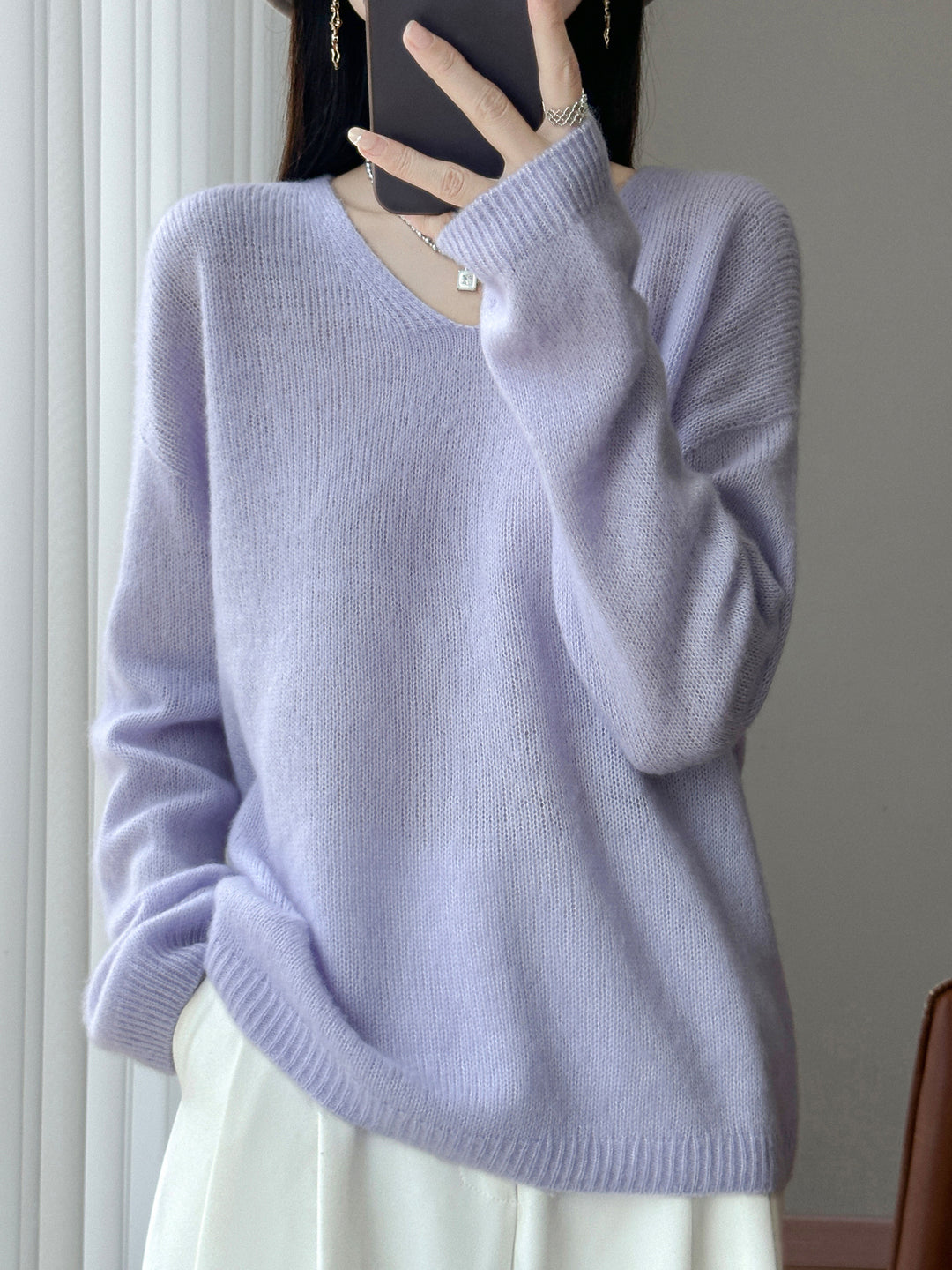 Damen Oversize-Feinstrickpullover mit feinem V-Ausschnitt und verlängertem Ärmelabschlusst Drune