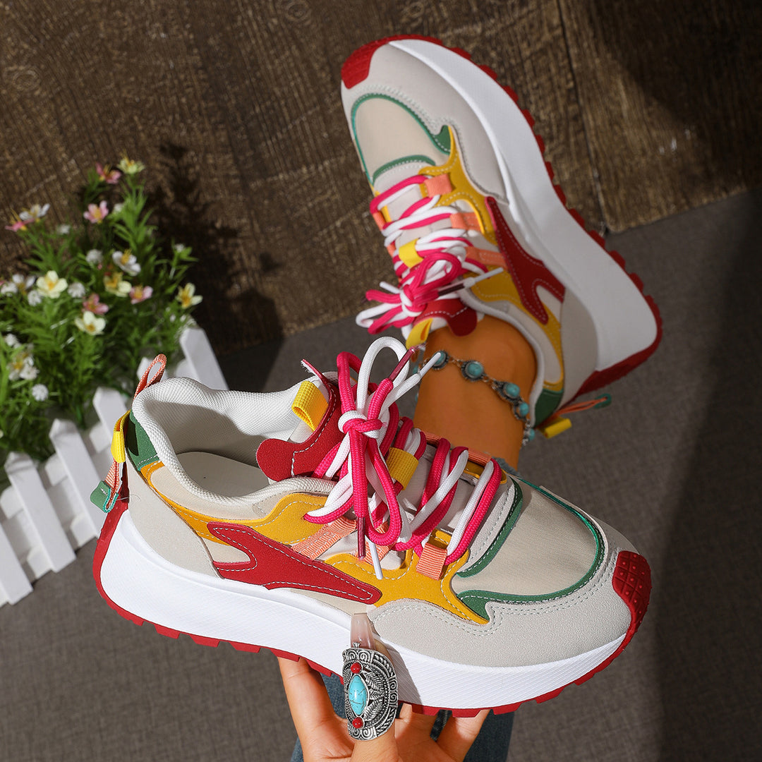 Damen Plateau-Sneaker mit mehrlagigem Obermaterial, gepolsterter Ferse und griffiger Profilsohle Drune