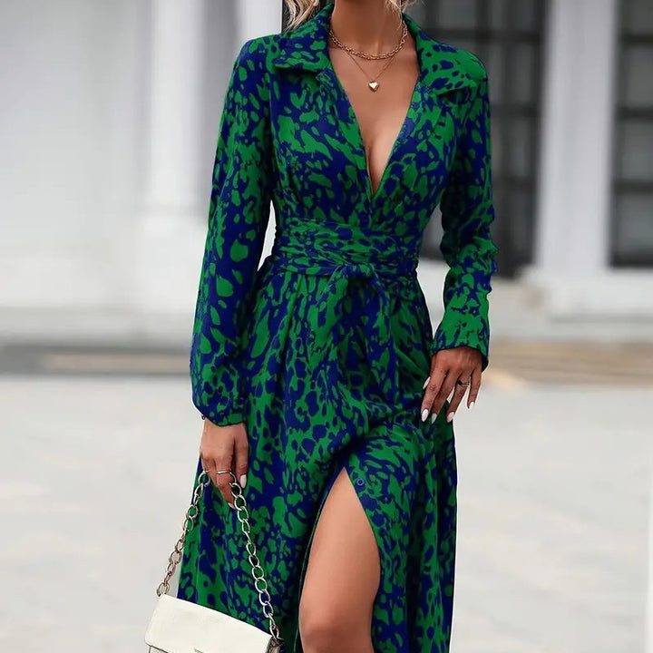Damen Maxikleid mit eleganter Wickeloptik und raffinierten Blumendetails Drune